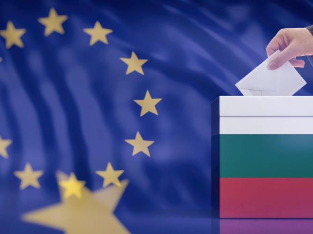 Българските граждани избират днес 240 представители в 50 ото Народно
