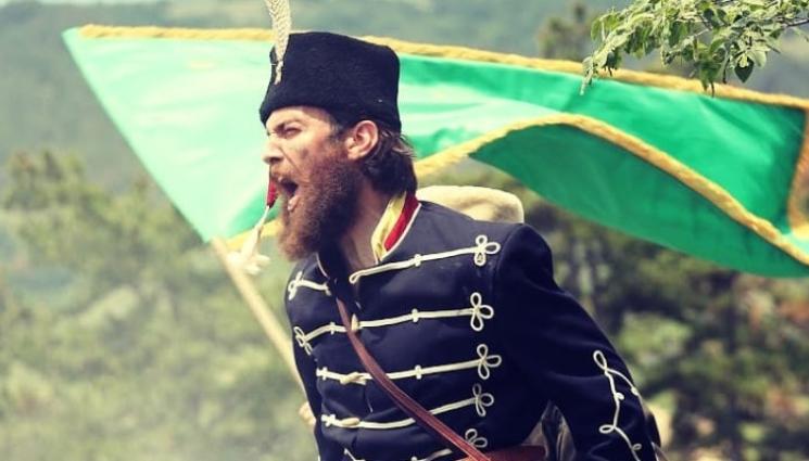 актьори - Деян Жеков и Милен Пенев се превъплатиха в образа на Ботев! (СНИМКИ)