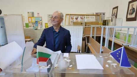 ахмед доган