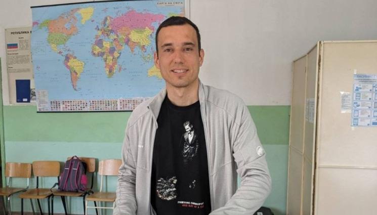 Васил Терзиев избори - Кметът на София упражни правото си на вот