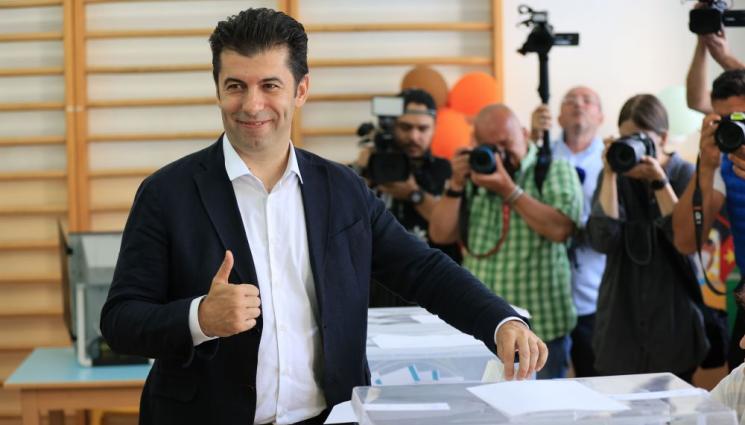 Кирил Петков - Кирил Петков: Гласувах за България, в която всички имат равен старт