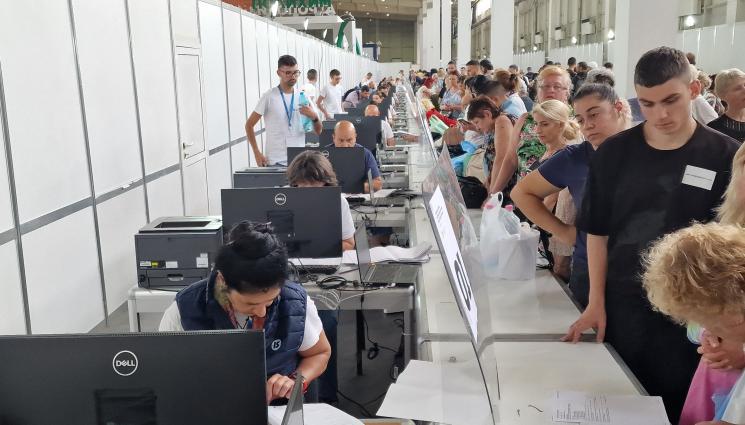 протоколи - ДИМ ДА Я НЯМА: Зам-шефка на СИК духнала през нощта, повалила я умора