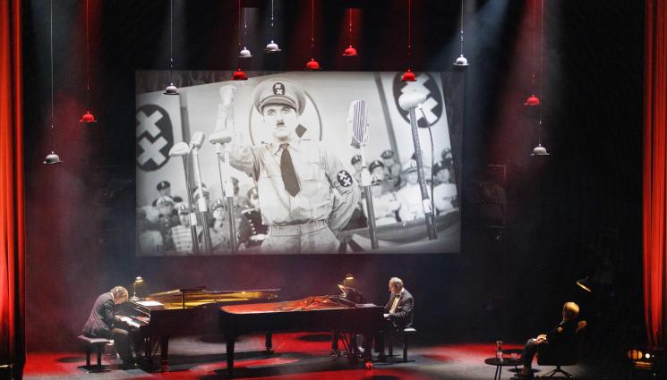 Чаплин - Златен роял за сина на Чаплин у нас, среща се с актьори от Пловдив (СНИМКА)