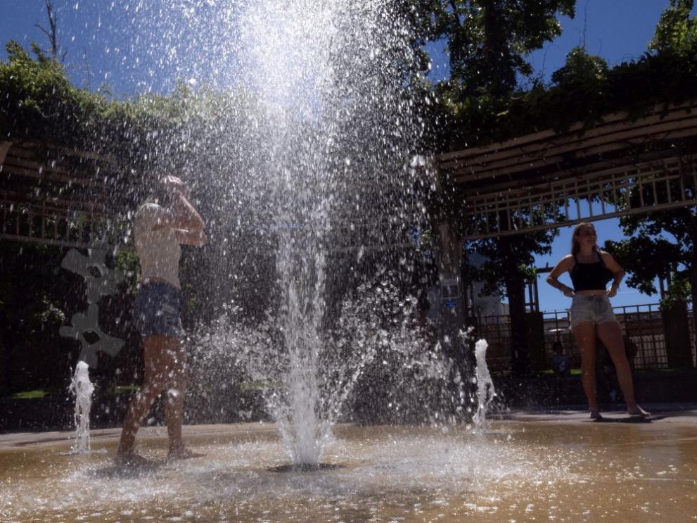 38,4° е най-високата температура измерена в понеделник следобед. Това показват