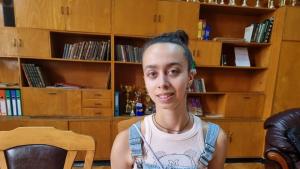 Дванадесетокласничката Мария Къчева от Природо математическата гимназия Добри Чинтулов в