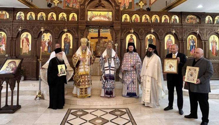 й - С участието на владиците Николай и Антоний: Света литургия на български в Дубай