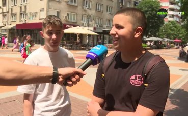 Феновете в България също бяха запитани за прогнози преди сблъсъка