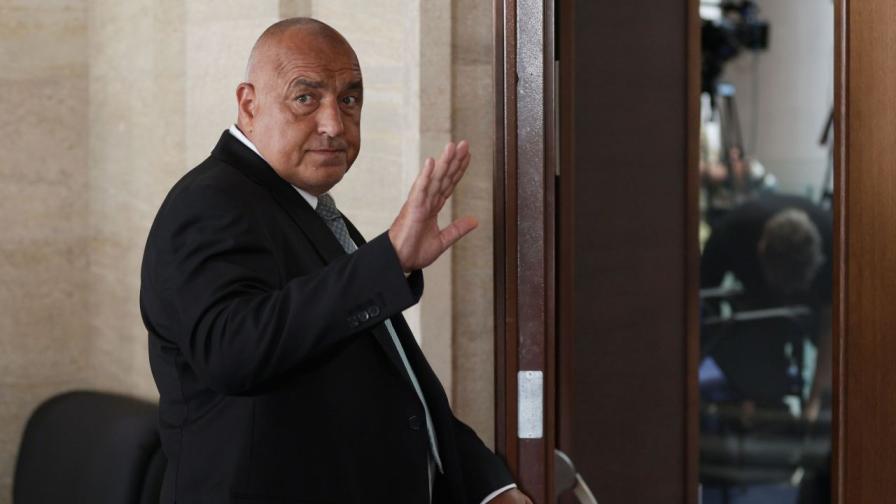 <p>Борисов: На 70 години няма да ходя да се бия по площадите</p>