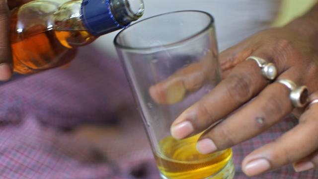 Скритите признаци на задаващия се алкохолизъм