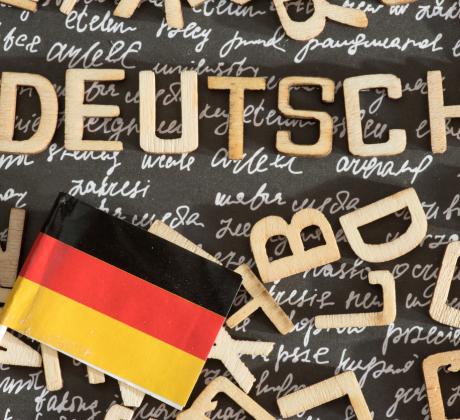 Немският език известен на немски като deutsche Sprache или просто