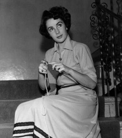 плетки Холивуд