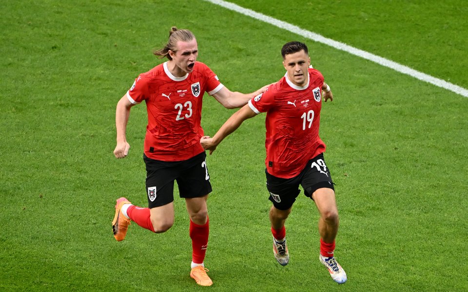 Отборите на Полша и Австрия играят при резултат 1:3 във втория