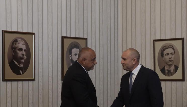 Бойко Борисов - СЛЕД СРЕЩАТА С РАДЕВ: ГЕРБ ще предложат правителство на малцинството