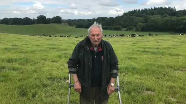 Джеймс Стийл