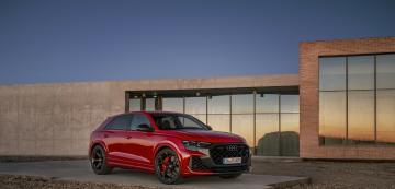 <p>Audi RS Q8 performance</p>