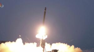 Северна Корея е извършила изпитание на както изглежда хиперзвукова ракета