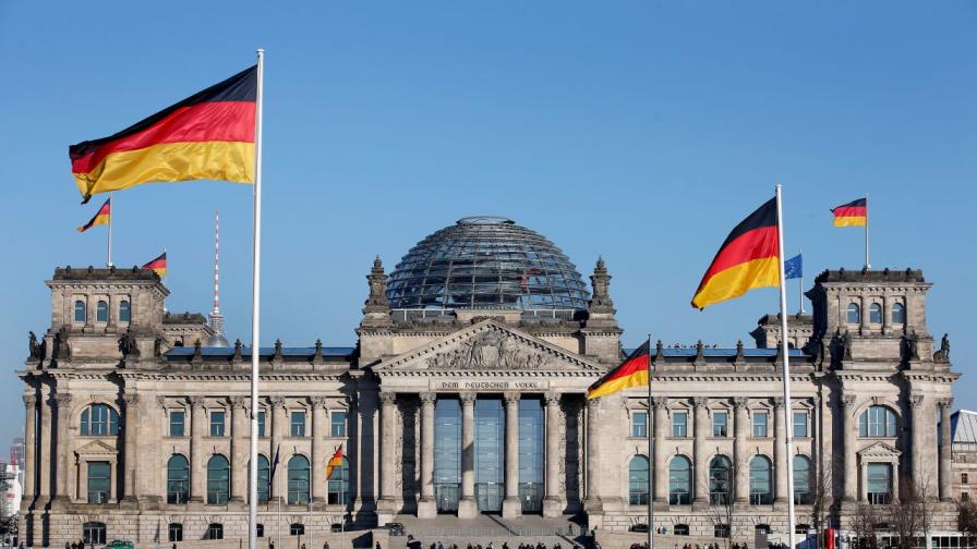 <p>Нов закон улеснява придобиването на германско гражданство, но има условие&nbsp;</p>