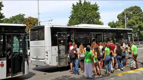 автобус рейс градски транспорт