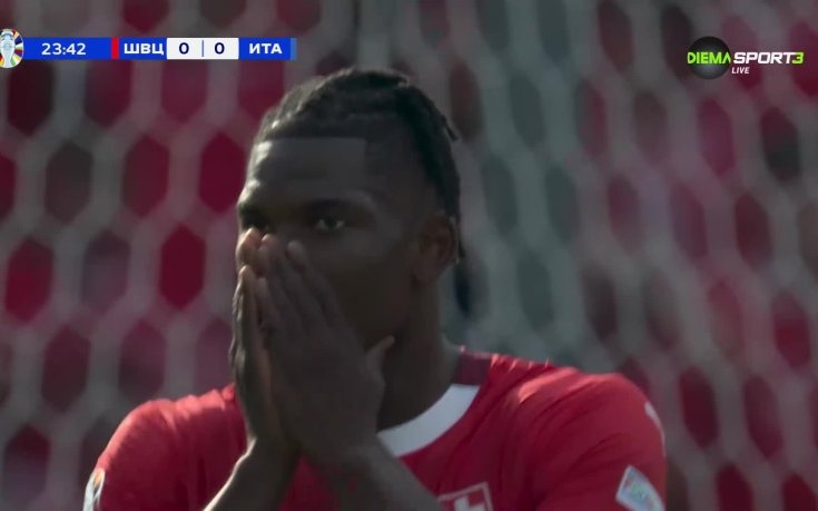 Брилянтно спасяване на Донарума отчая Емболо