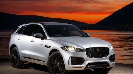 Jaguar F Pace