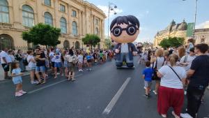 Светът на Хари Потър оживя по улиците на Букурещ (ВИДЕО)