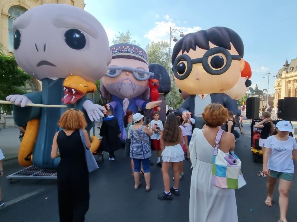 Въпреки високите градуси и жълтия код за опасна жега стотици