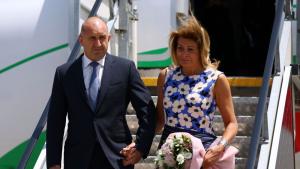Президентът Румен Радев кацна на международното летище Елефтериос Венизелос в