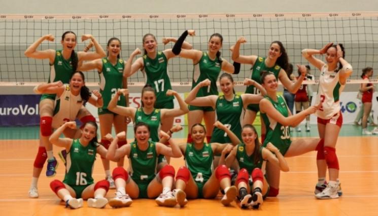 волейбол жени - Младите „лъвици“ тръгнаха с чиста победа на европейското по волейбол до 18 г.