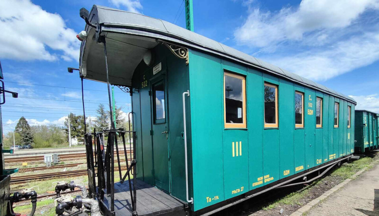 теснолинейка - Теснолинейката дърпа ретро вагони (СНИМКИ)