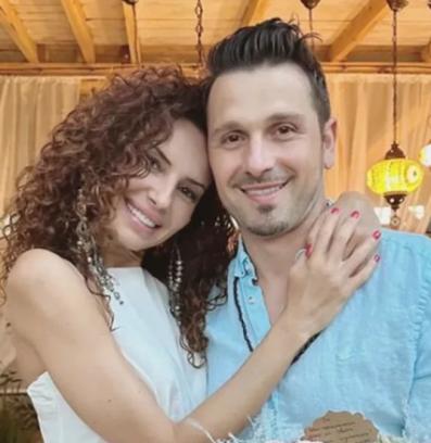 Александър Сано Нели Атанасова