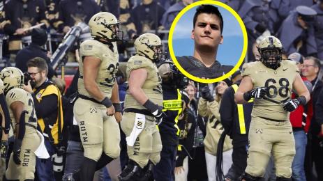 Американски футбол Зак Стоилов