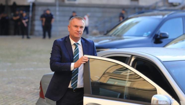 дпс - ТРУСОВЕ В ДПС: Свалиха доверие от един от депутатите им!