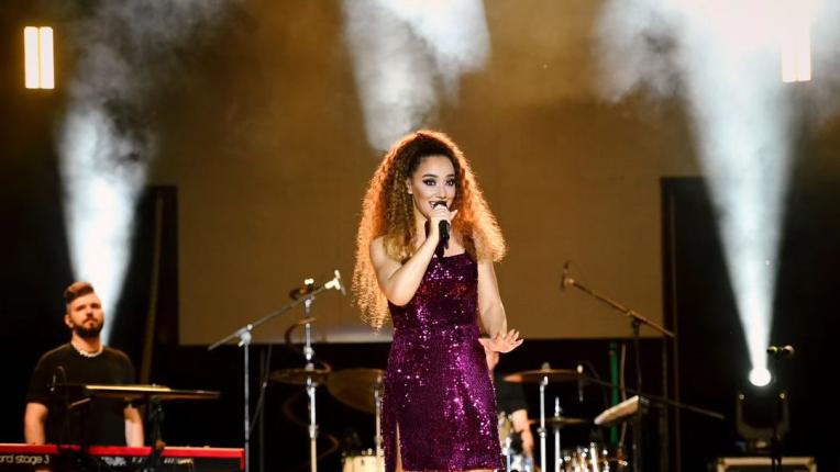  Мария Илиева и щастливото ѝ семейство 