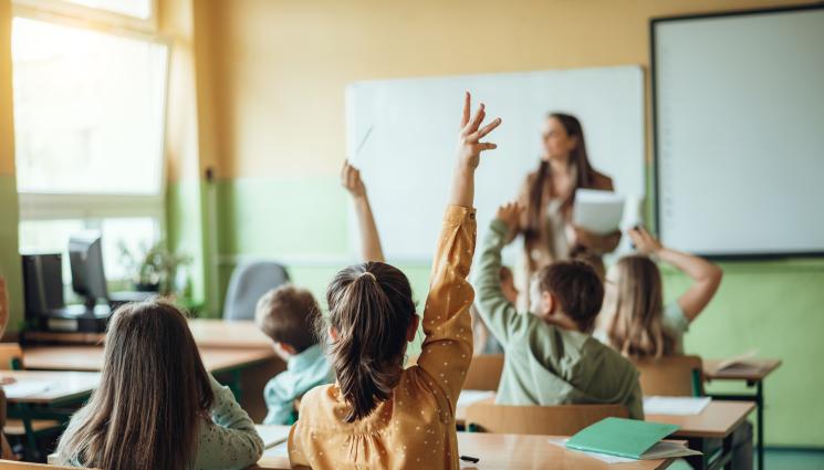 училище - Учителите в Сливен водят по заплати