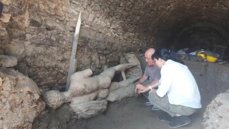 Людмил Вагалински статуя Хермес