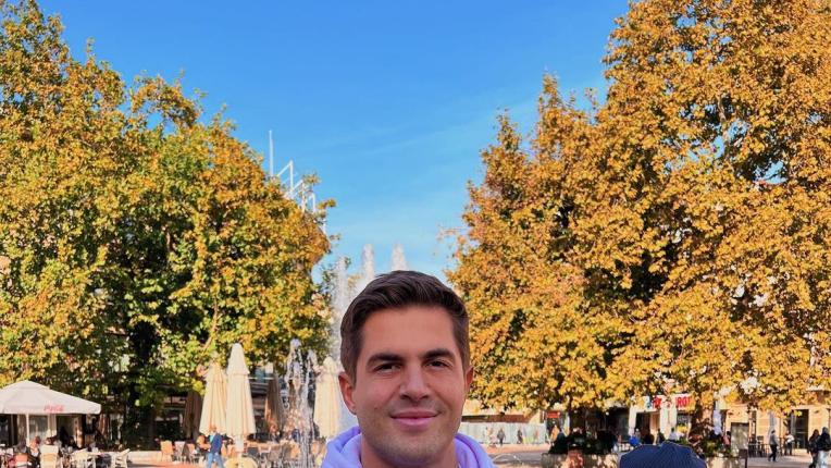  Иво Аръков, Габриела и сина им Тео 