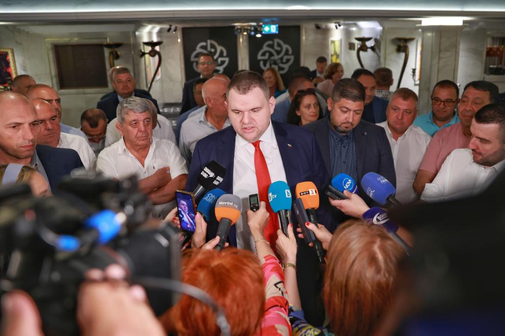 ДПС на Пеевски