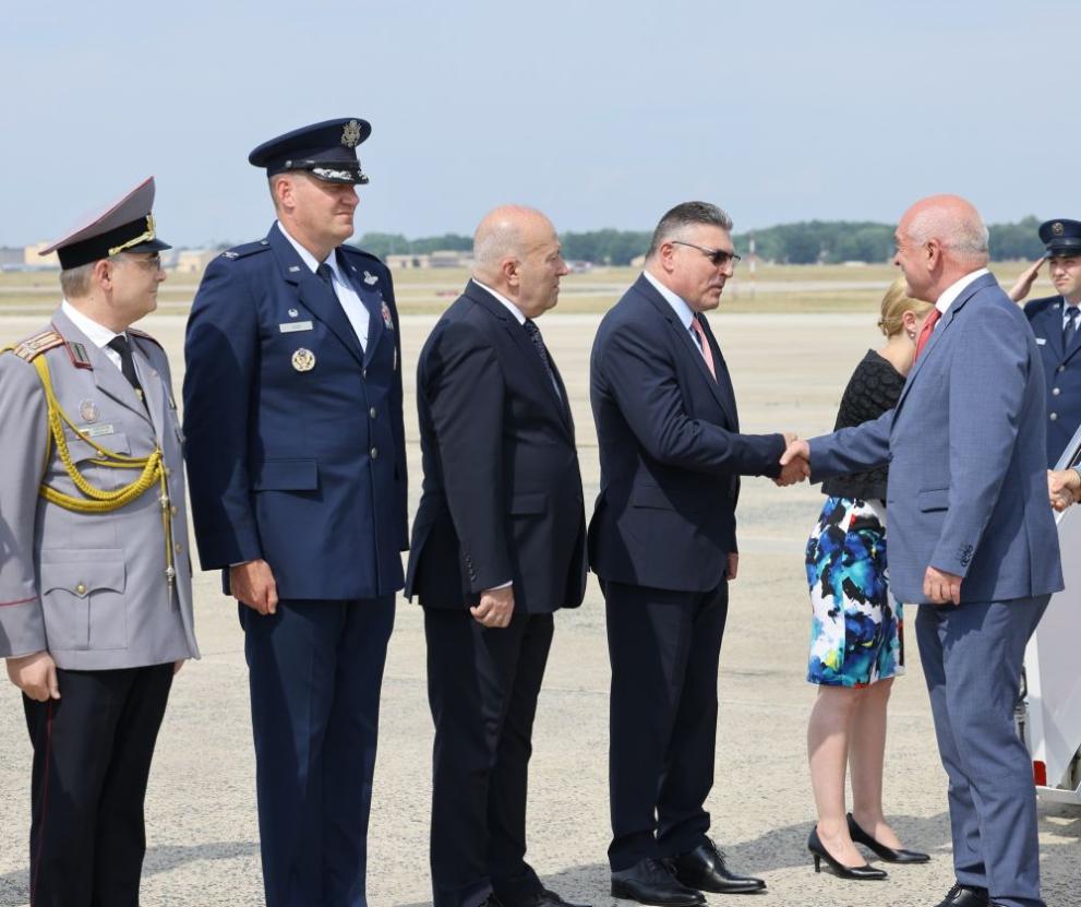 Започва срещата на върха по случай 75-годишнината на НАТО, като