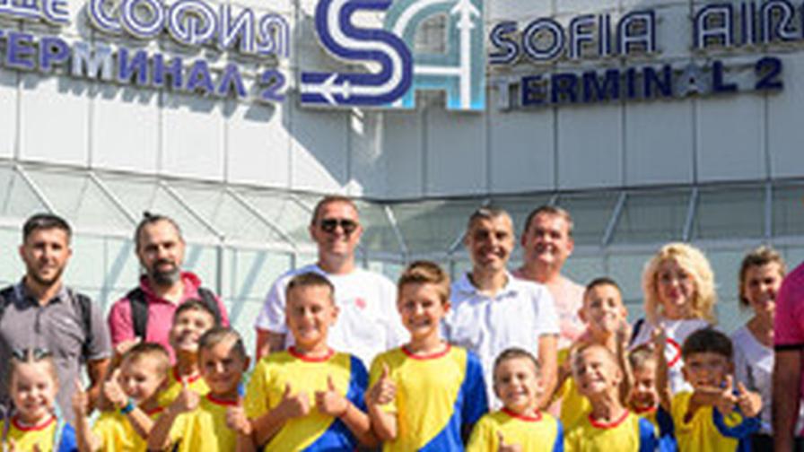11 български деца ще излязат с испанските футболисти на терена в Мюнхен