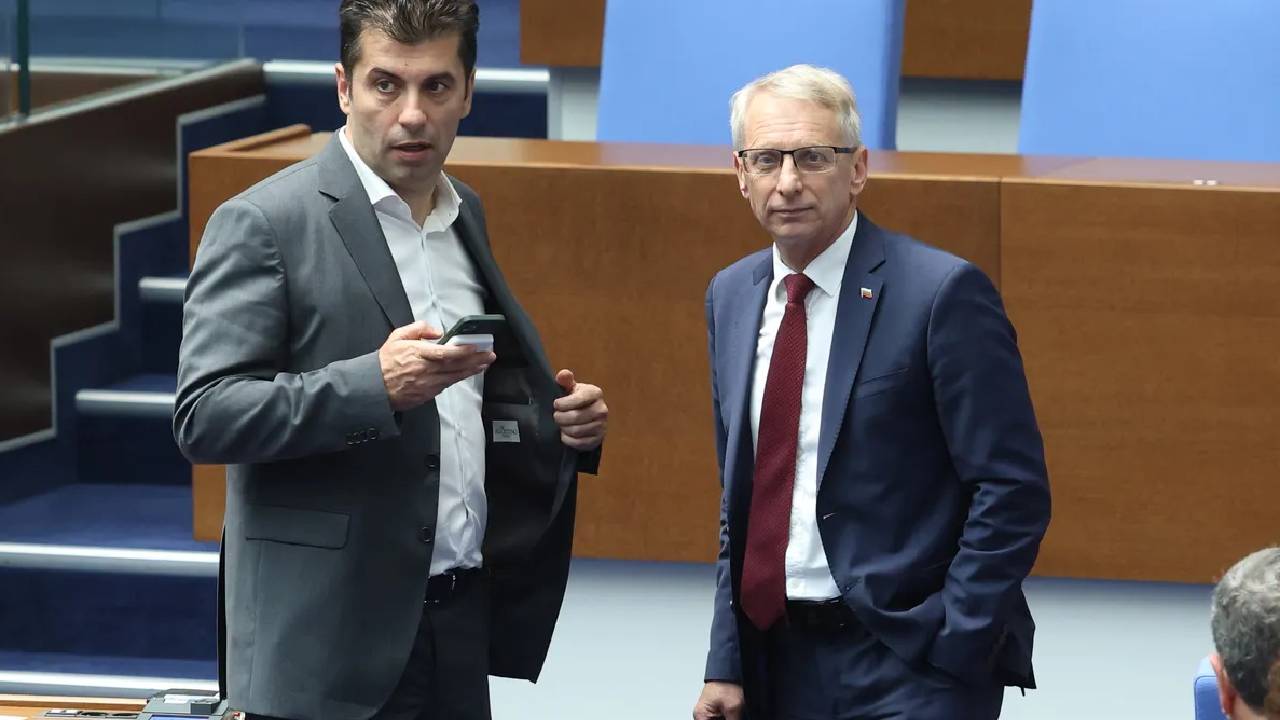 Кирил Петков Николай Денков