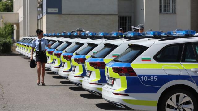 Още нови коли в автопарка на МВР: Вижте автомобилите на „Пътна полиция“ (СНИМКИ)