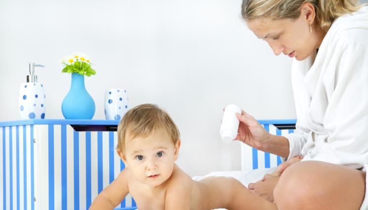 бебе пудра - СЗО АЛАРМИРА: Талкът може да причини рак на яйчниците