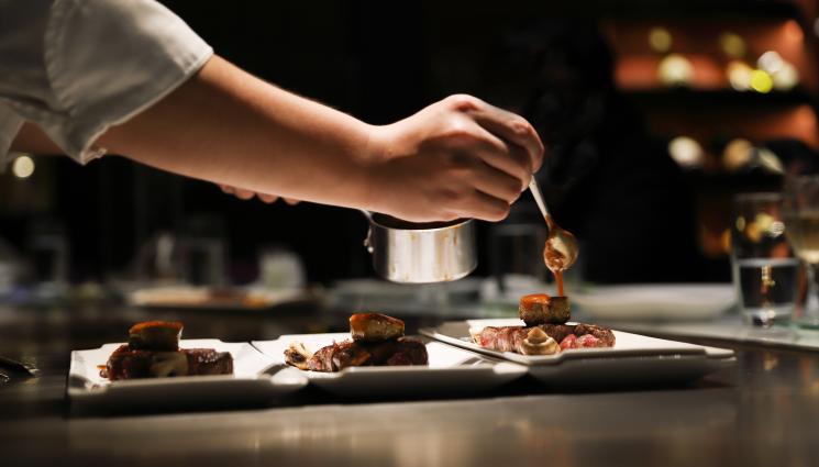 вечеря - НЯМА ШЕГА, НЯМА ИЗМАМА: Вечеря за половин милион! (ВИДЕО)