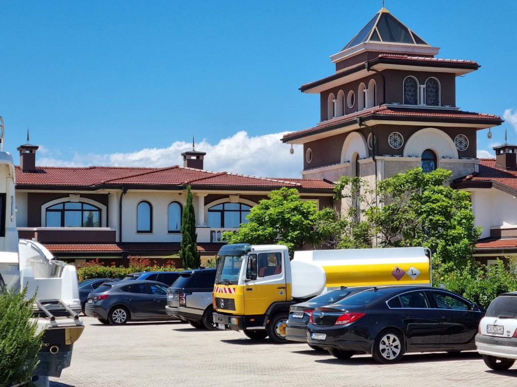 След заявената подкрепа за почетния председател Ахмед Доган от местни