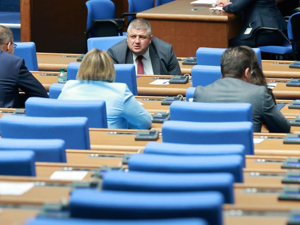 Депутатът Ибраим Зайденов е подал заявление че напуска Парламентарната група
