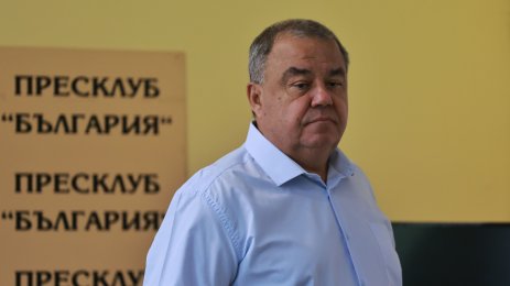 Веселин Стоянов