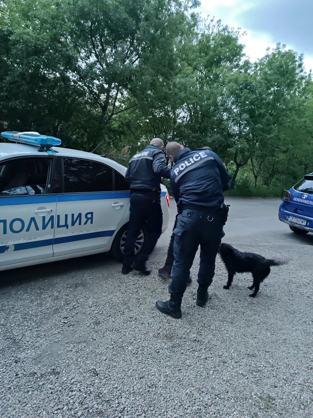 акция Перник задържани