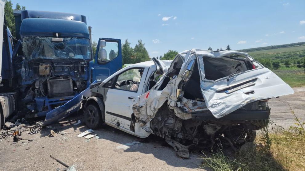 Жена почина при тежка катастрофа по главния път Варна -