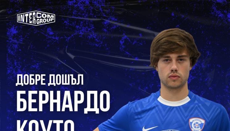Спартак Варна - Португалски национал, разминавал се с Роналдо, дойде в Спартак Варна