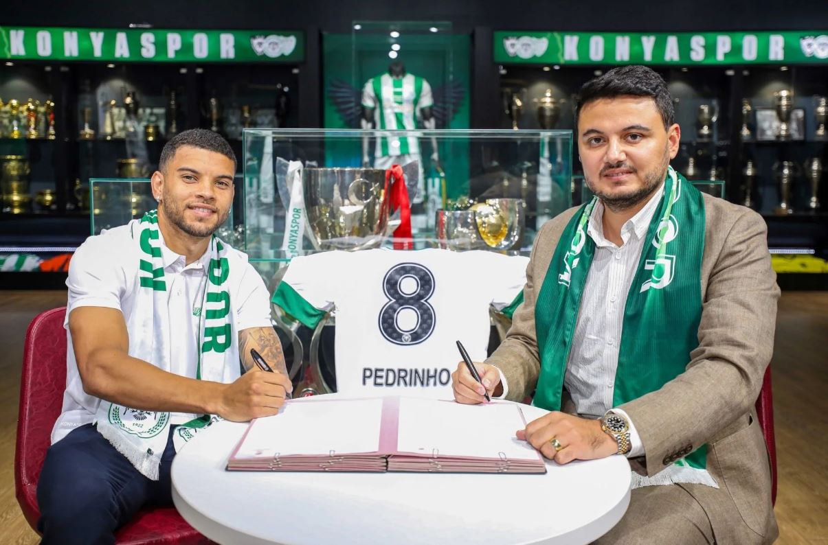 Педриньо Коняспор